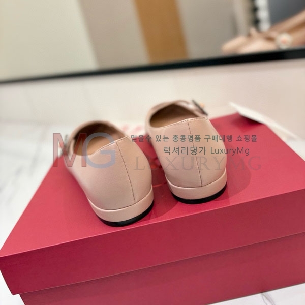 ���� �߷�Ƽ�� �÷����� VT690445