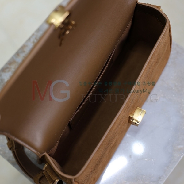 ���ζ� ���丮�� ����� 832330-201