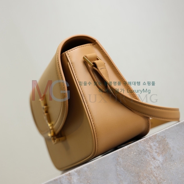 ���ζ� ���丮�� ����� 832330-203