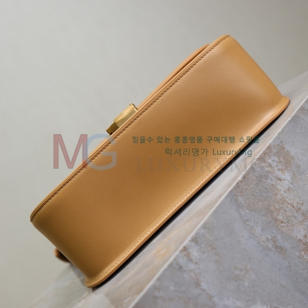 ���ζ� ���丮�� ����� 832330-203