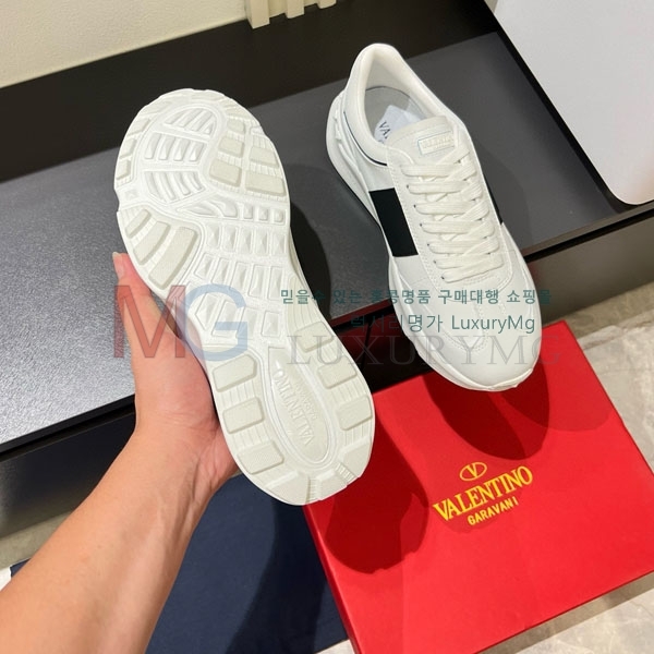  ���� �߷�Ƽ�� ����Ŀ�� V2A660541
