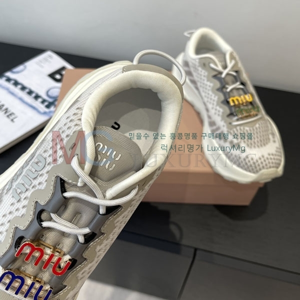 ���� �̿�̿� ����Ŀ�� MIU660321
