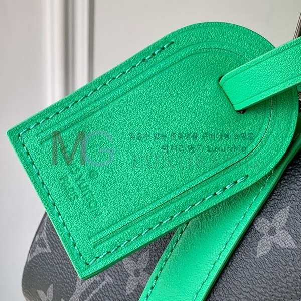 ���̺��� Ű�� �ݵѸ��� 25 M25885