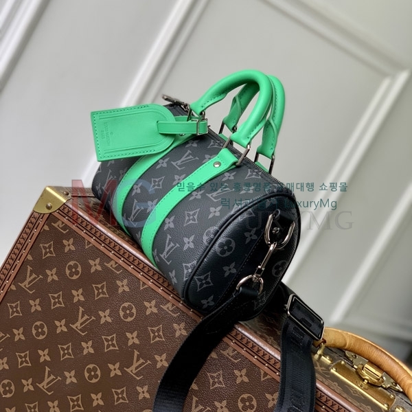 ���̺��� Ű�� �ݵѸ��� 25 M25885