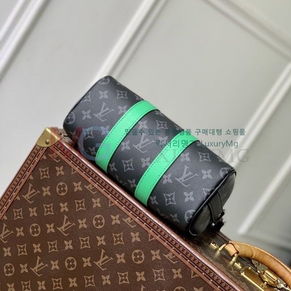 ���̺��� Ű�� �ݵѸ��� 25 M25885