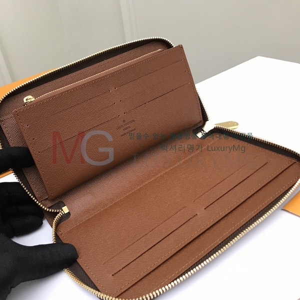 ���̺��� ���� ������ M62581-110
