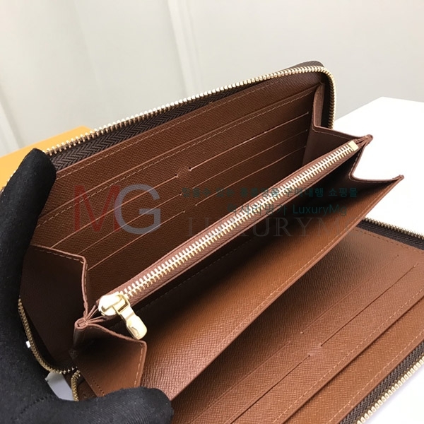���̺��� ���� ������ M62581-110