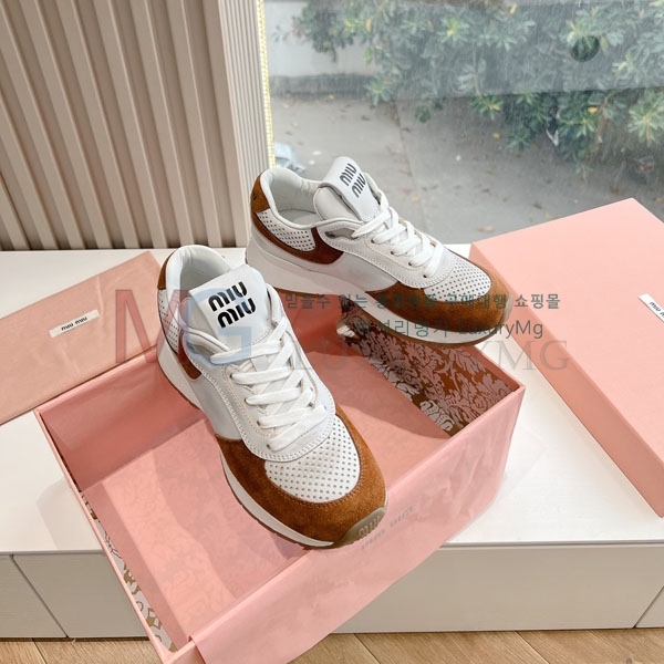 ���� �̿�̿� ����Ŀ�� MIU684110