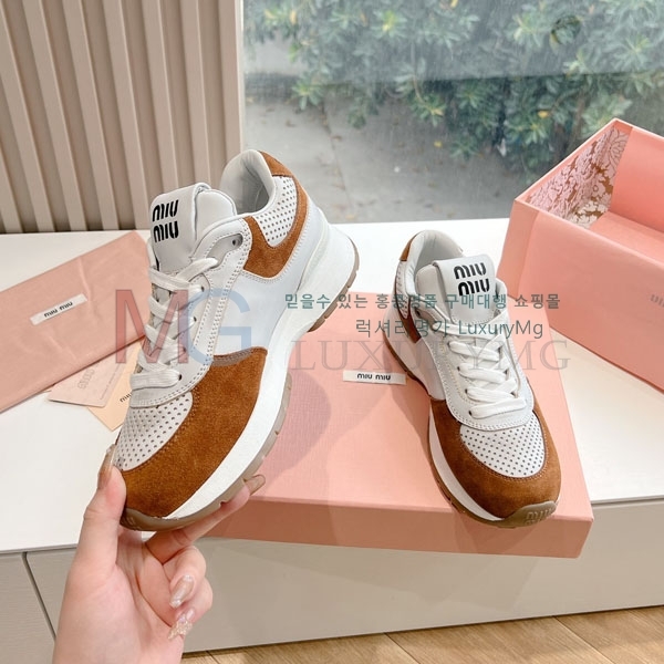 ���� �̿�̿� ����Ŀ�� MIU684110
