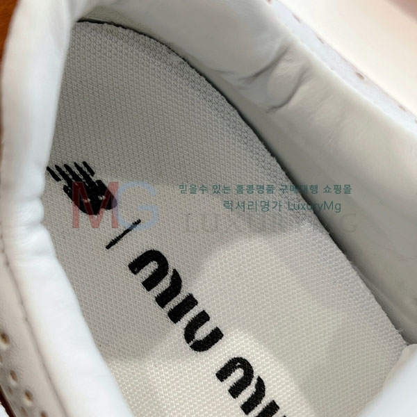 ���� �̿�̿� ����Ŀ�� MIU684110