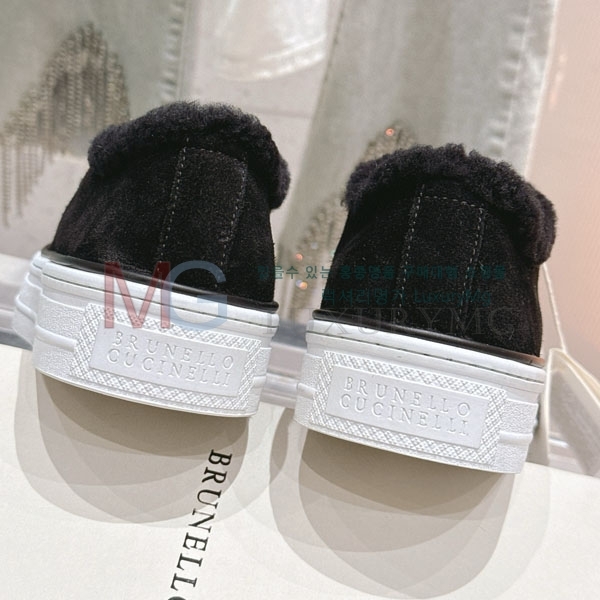 ���� ���ڷ� ��ġ�ڸ� �� ����Ŀ�� B3C39445