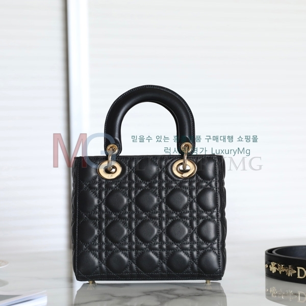 ��� ���� ���̵�� M557700-2