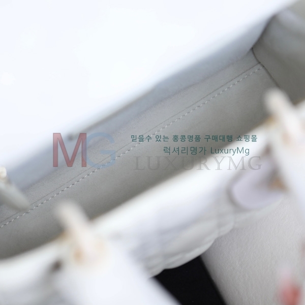 ��� ���� ���̵�� M557700-1