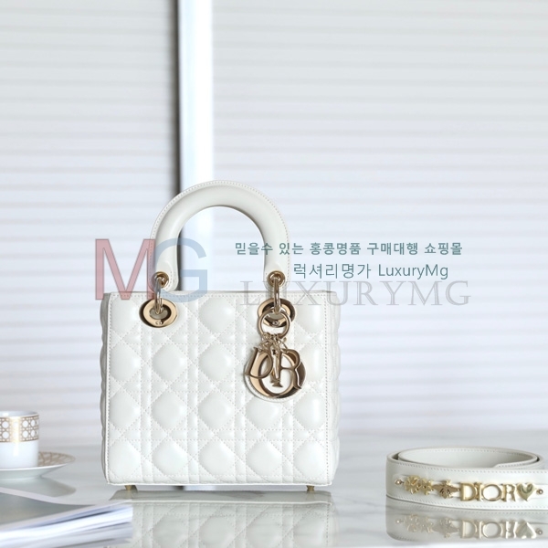 ��� ���� ���̵�� M557700-1