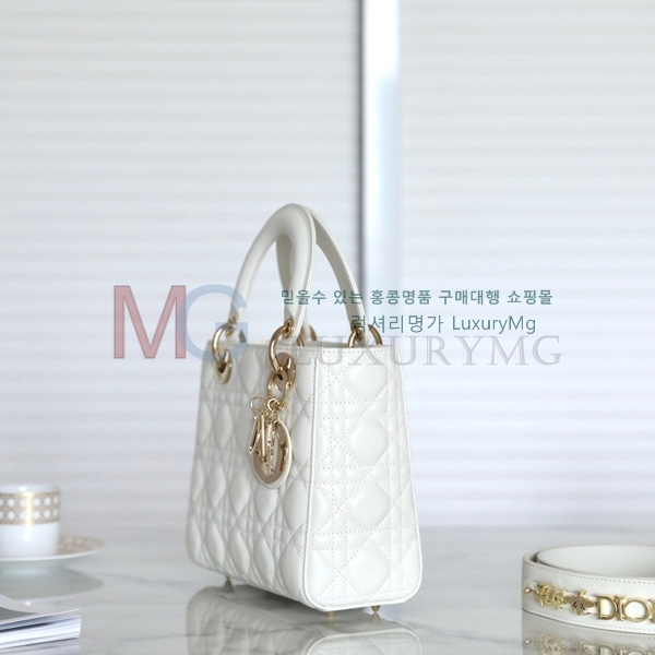 ��� ���� ���̵�� M557700-1