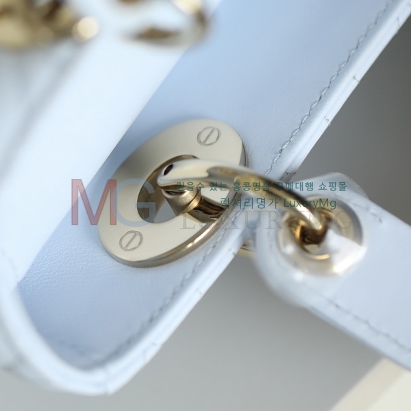 ��� ���� ���̵�� M557700-5