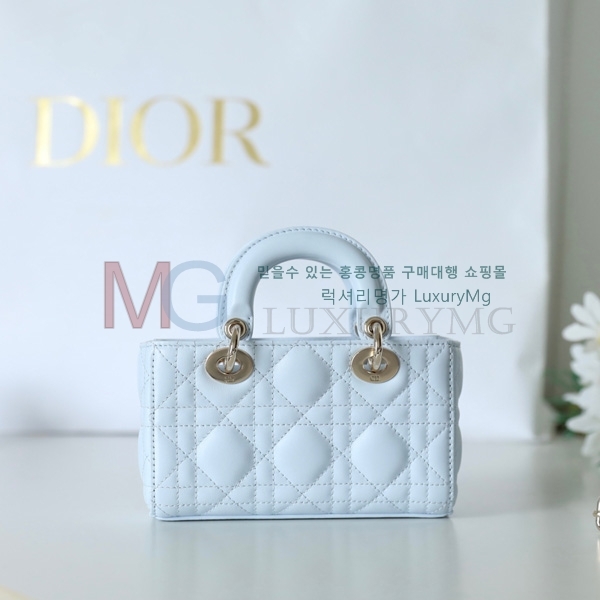 ��� ���̵� �� ���̹� �̴� M66750-106