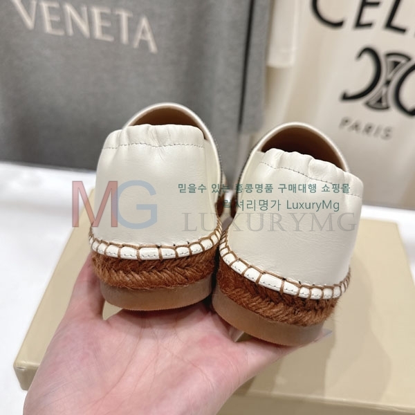 ���� ���ڷ� ��ġ�ڸ� �����ĵ� B3C9111320-3