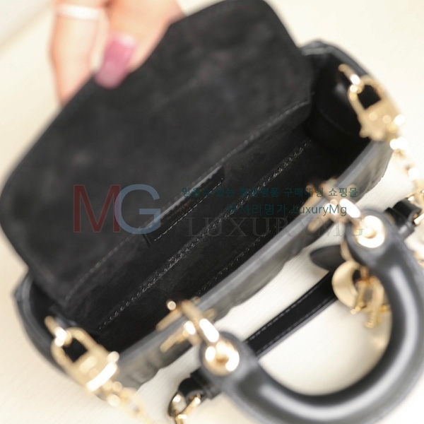 ��� ���̵� �� ���̹� �̴� M66750-103