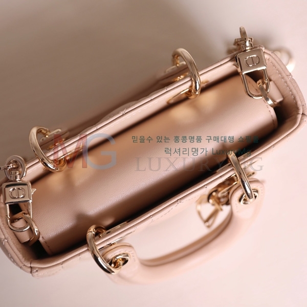 ��� ���̵� �� ���̹� �̴� M66750-105