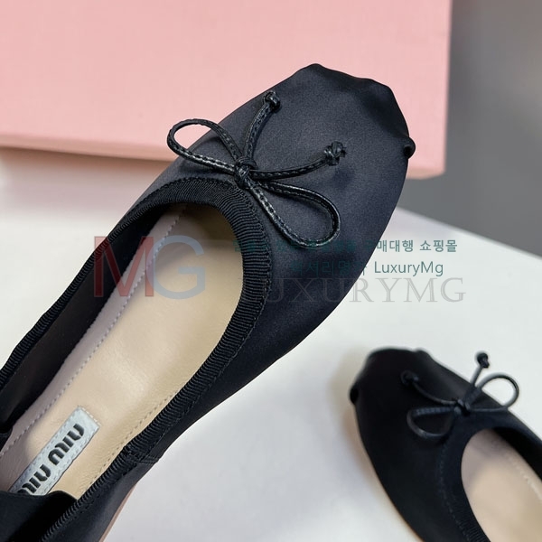 ���� �̿�̿� �÷����� 1MIU61778-5