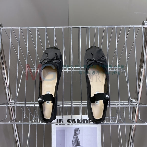 ���� �̿�̿� �÷����� 1MIU61778-5