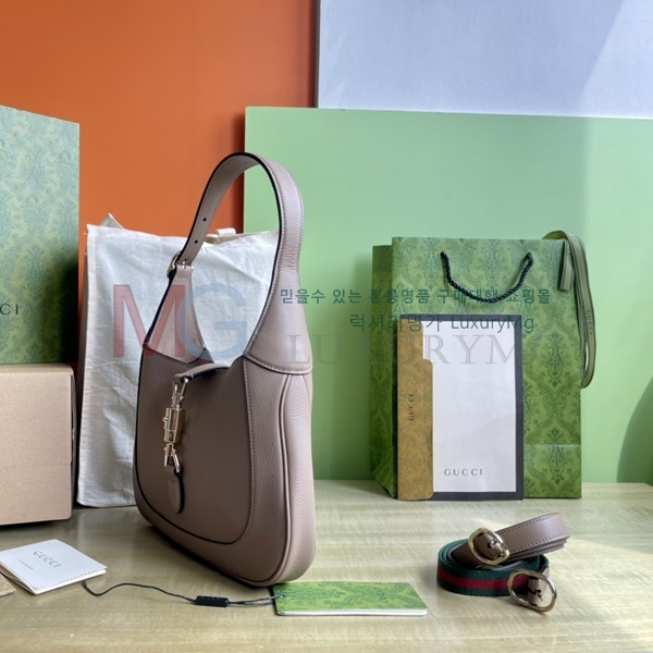 ���� ��Ű 1961 ����� 810232-804