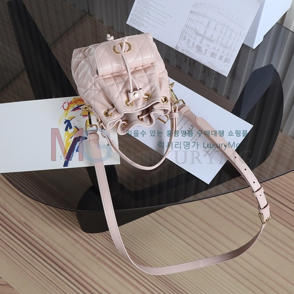��� ī�� ���� ��Ŷ�� M3373-703