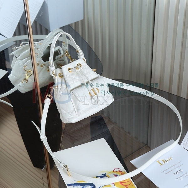 ��� ī�� ���� ��Ŷ�� M3373-702