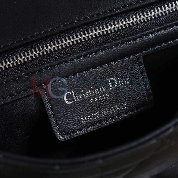 ��� ���� ���̵�� M556600-2