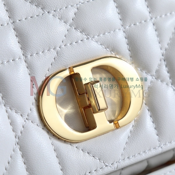 ��� �̵� ���̵�� M307700-1