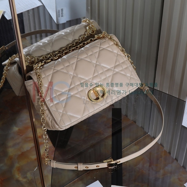 ��� �̵� ���̵�� M307700-4