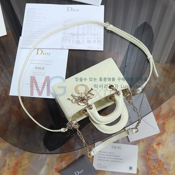 ��� ���̵� �� ���̹� �̴� M66750-101