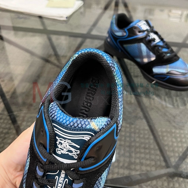 �������� ������ ����Ŀ�� B8888061-1