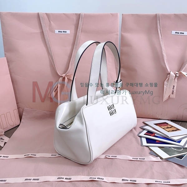 �̿�̿� BAULETTO ���� ��Ʈ�� 5BB182-3