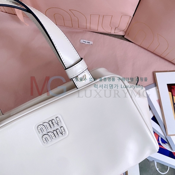�̿�̿� BAULETTO ���� ��Ʈ�� 5BB182-3