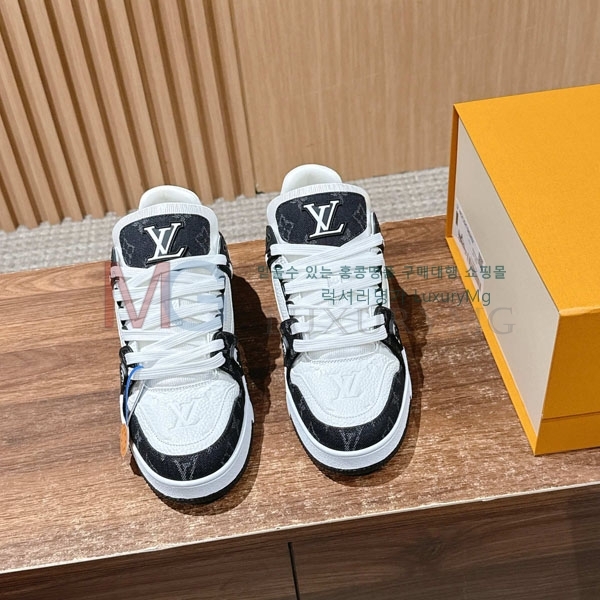 ���� ���̺��� 𝐋-𝐓𝐑𝐀𝐈𝐍𝐄𝐑 ����Ŀ�� 1LV522366-6