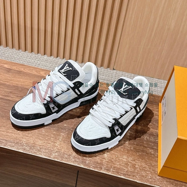 ���� ���̺��� 𝐋-𝐓𝐑𝐀𝐈𝐍𝐄𝐑 ����Ŀ�� 1LV522366-6