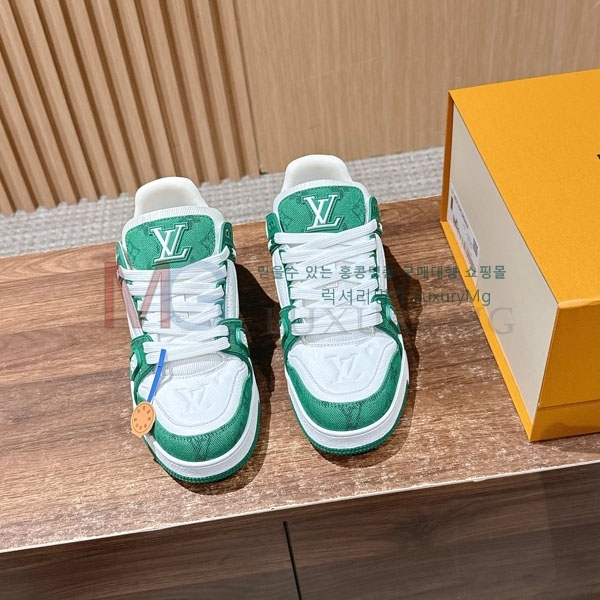 ���� ���̺��� 𝐋-𝐓𝐑𝐀𝐈𝐍𝐄𝐑 ����Ŀ�� 1LV522366-7