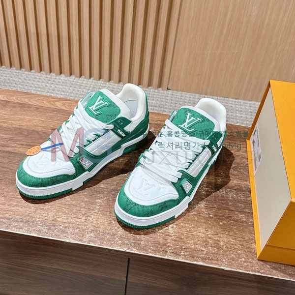 ���� ���̺��� 𝐋-𝐓𝐑𝐀𝐈𝐍𝐄𝐑 ����Ŀ�� 1LV522366-7