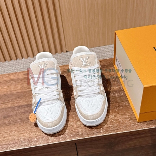 ���� ���̺��� 𝐋-𝐓𝐑𝐀𝐈𝐍𝐄𝐑 ����Ŀ�� 1LV522366-9