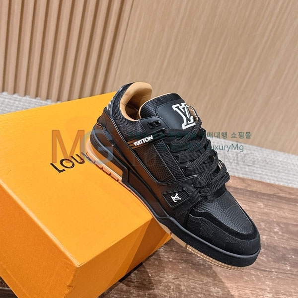  �������� ���̺��� 𝐋-𝐓𝐑𝐀𝐈𝐍𝐄𝐑 ����Ŀ�� 1LV55506-7