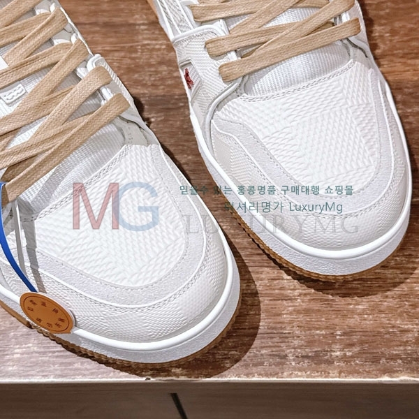  �������� ���̺��� 𝐋-𝐓𝐑𝐀𝐈𝐍𝐄𝐑 ����Ŀ�� 1LV55506-8