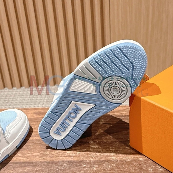  �������� ���̺��� 𝐋-𝐓𝐑𝐀𝐈𝐍𝐄𝐑 ����Ŀ�� 1LV55506-5