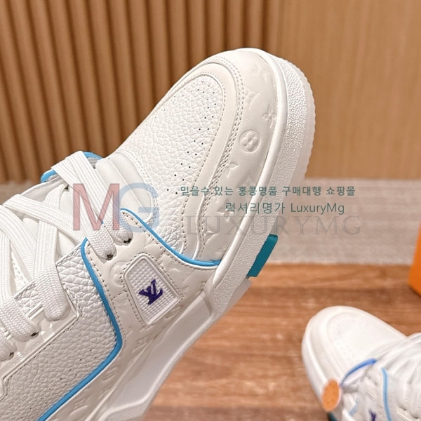  �������� ���̺��� 𝐋-𝐓𝐑𝐀𝐈𝐍𝐄𝐑 ����Ŀ�� 1LV55506-1