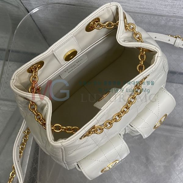 ��� Caro �̵�� ��Ƽĳ�� ü�� ���� D907550-2