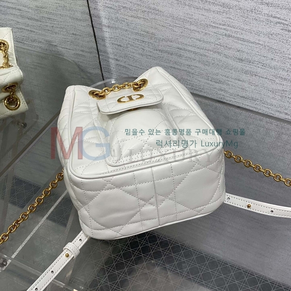 ��� Caro ���� ��Ƽĳ�� ü�� ���� D907720-1