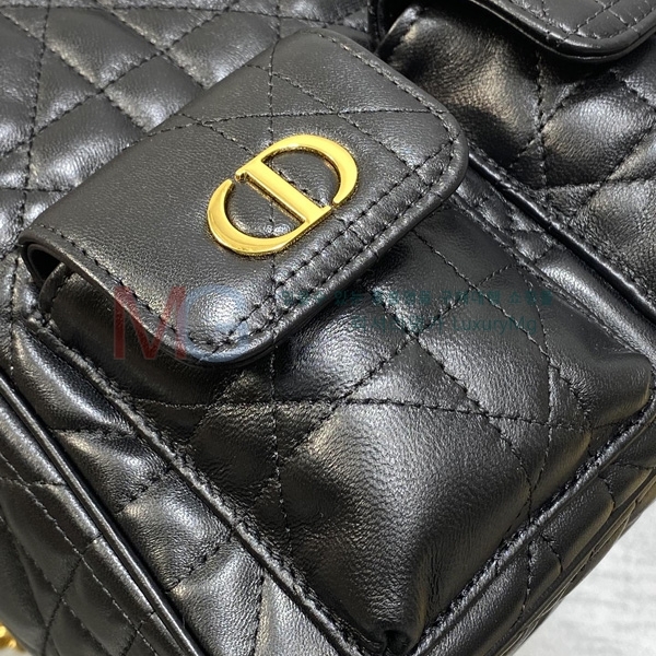 ��� Caro �̵�� ��Ƽĳ�� ü�� ���� D907550-1
