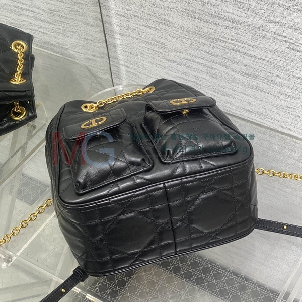 ��� Caro �̵�� ��Ƽĳ�� ü�� ���� D907550-1