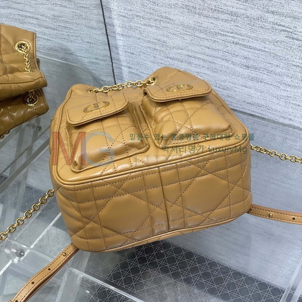 ��� Caro �̵�� ��Ƽĳ�� ü�� ���� D907550-4